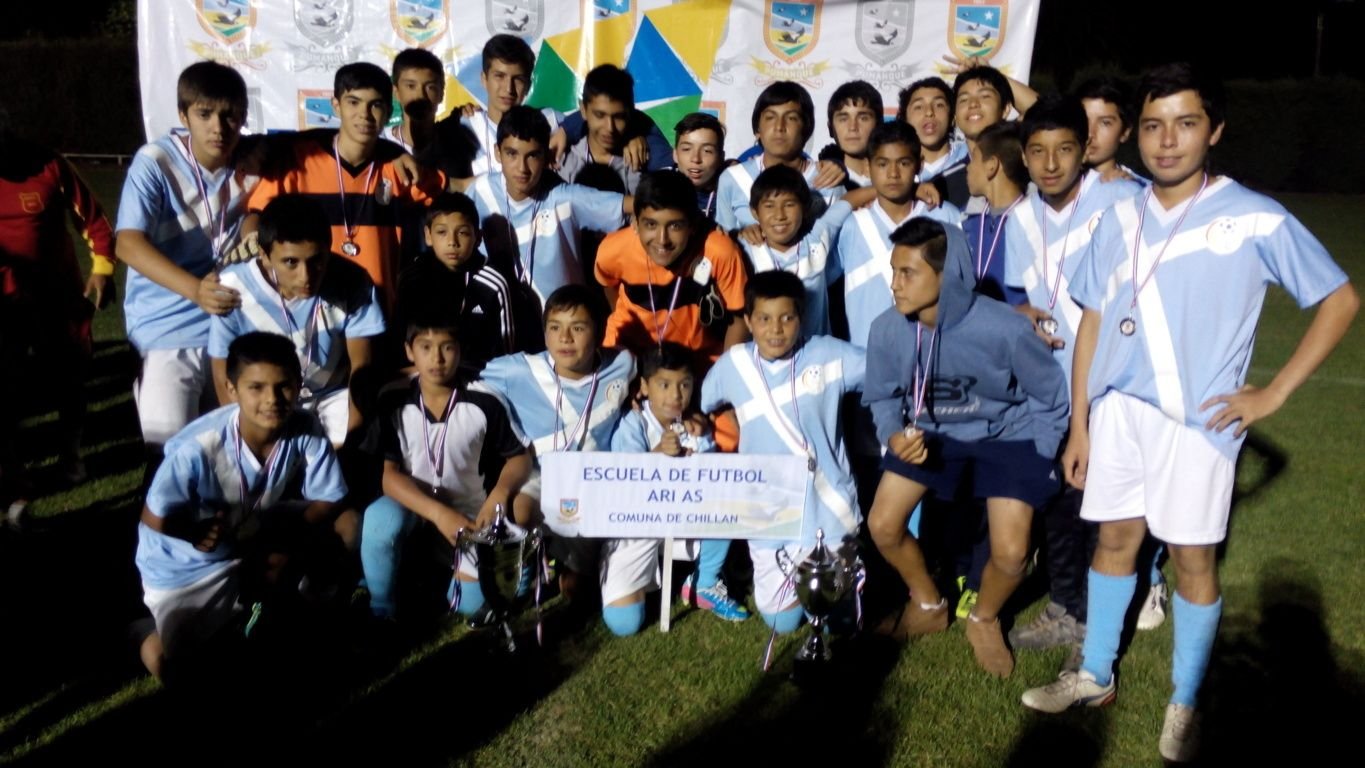 Fútbol Arias en el torneo de verano Pumanque 2014