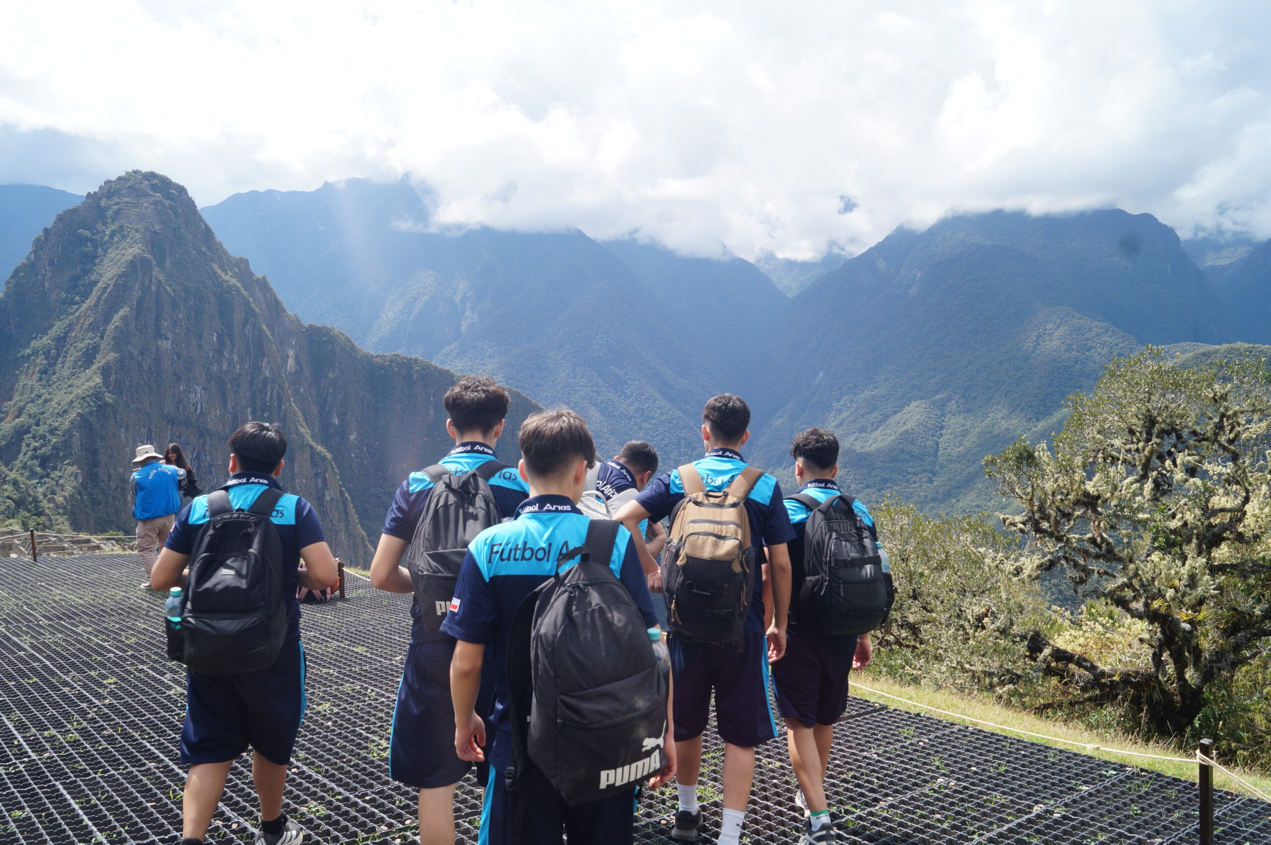 Fútbol Arias cerró una nueva experiencia internacional en el Desafío Perú 2026